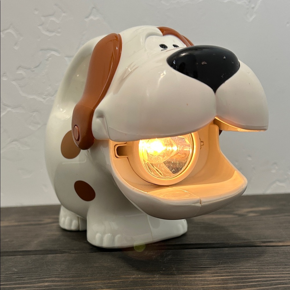 Little Tikes Vintage White and Brown Dog Toy Flashlight
